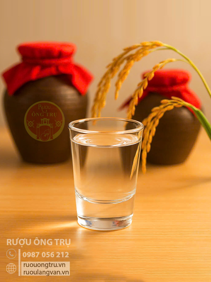 Sản phẩm rượu nếp cái hoa vàng loại trắng