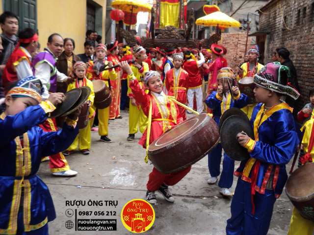Tưng bừng lễ hội Thổ Hà